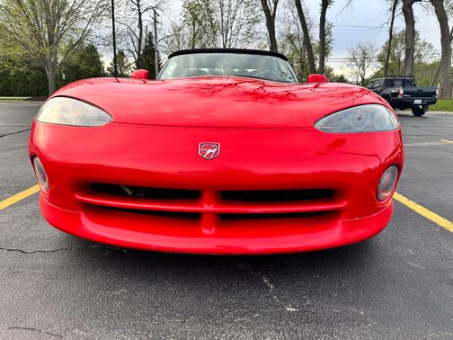 Red 1994 Dodge Viper RT-10