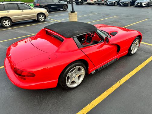Red 1994 Dodge Viper RT-10