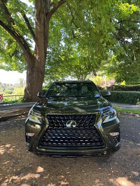 Green 2023 Lexus GX 460 Premium