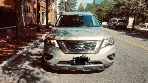 Silver 2017 Nissan Pathfinder S