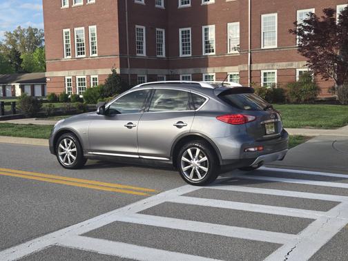 2016 INFINITI QX50 Base