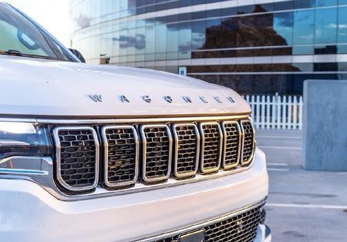 White 2023 Jeep Wagoneer Base