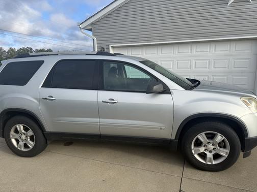 Silver 2010 GMC Acadia SLE