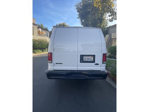 2008 Ford E150 Base