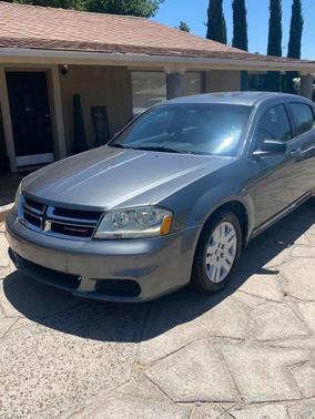 Gray 2013 Dodge Avenger SE