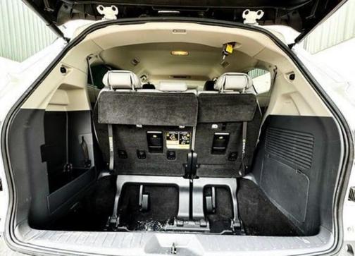 2022 Toyota Sienna XLE