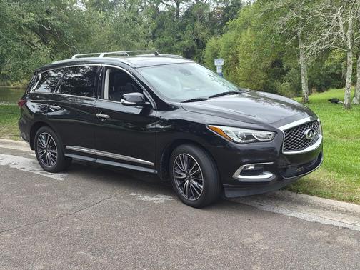 Black 2017 INFINITI QX60 Base