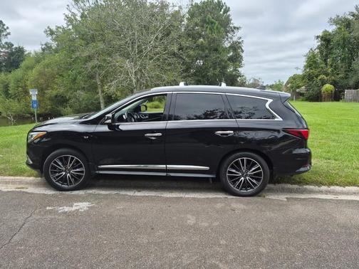 Black 2017 INFINITI QX60 Base