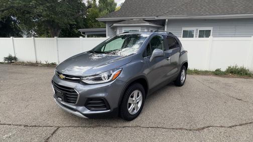Silver 2019 Chevrolet Trax LT