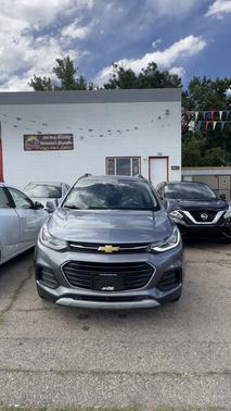 Silver 2019 Chevrolet Trax LT
