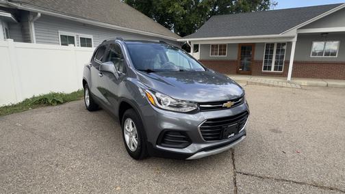 Silver 2019 Chevrolet Trax LT