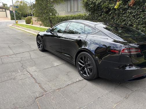 Black 2022 Tesla Model S Long Range
