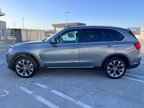 Gray 2017 BMW X5 sDrive35i
