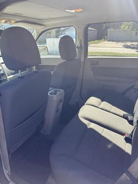 Blue 2009 Ford Escape XLT