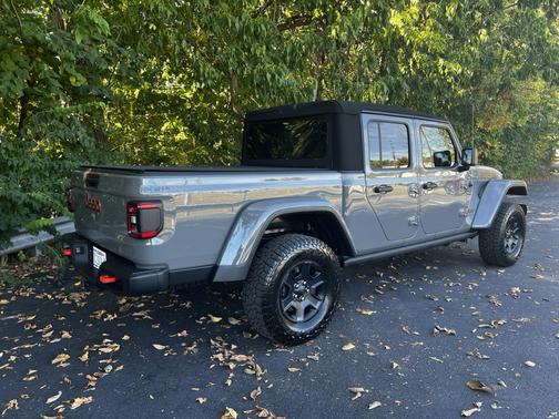 2023 Jeep Gladiator Mojave