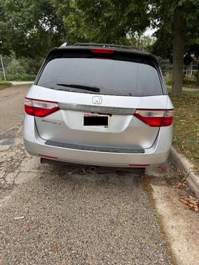 Silver 2011 Honda Odyssey EX-L