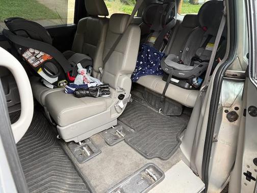 Silver 2011 Honda Odyssey EX-L