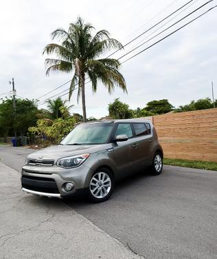 2017 Kia Soul +