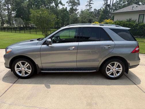 Gray 2012 Mercedes-Benz M-Class ML 350 4MATIC