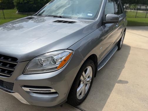 Gray 2012 Mercedes-Benz M-Class ML 350 4MATIC