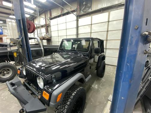 Black 2005 Jeep Wrangler SE