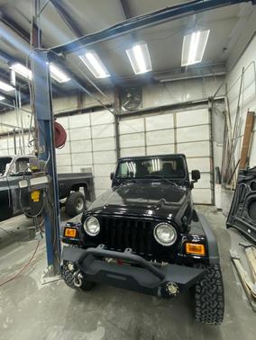 Black 2005 Jeep Wrangler SE