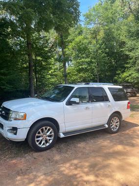 White 2017 Ford Expedition Limited
