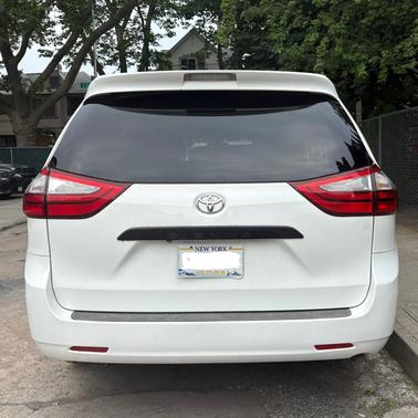 2015 Toyota Sienna L