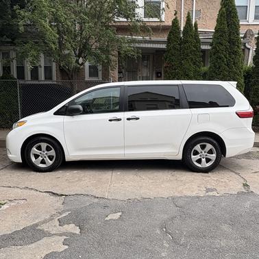 2015 Toyota Sienna L