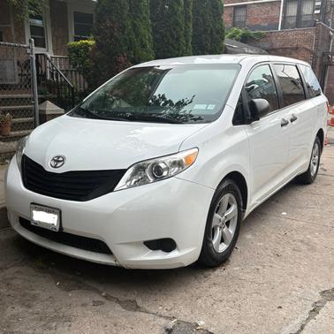2015 Toyota Sienna L