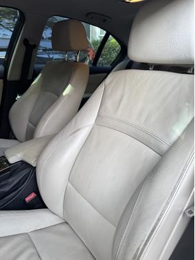 2011 BMW 328 i