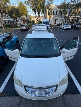 2012 Chrysler Town & Country Touring