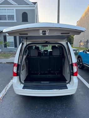 2012 Chrysler Town & Country Touring