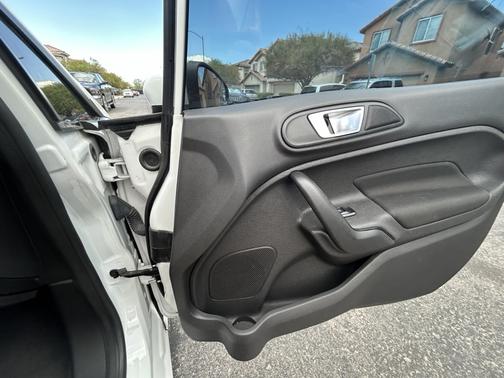 2016 Ford Fiesta SE