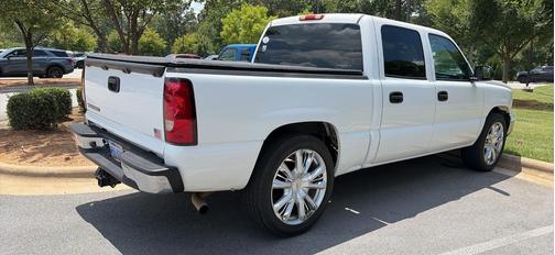 White 2006 Chevrolet Silverado 1500 LT Crew Cab