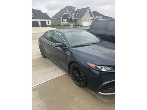 2021 Toyota Camry Hybrid XSE