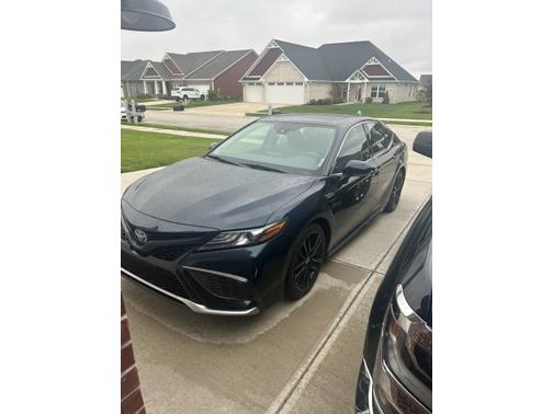 2021 Toyota Camry Hybrid XSE