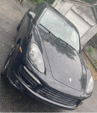 2013 Porsche Cayenne Cayenne GTS