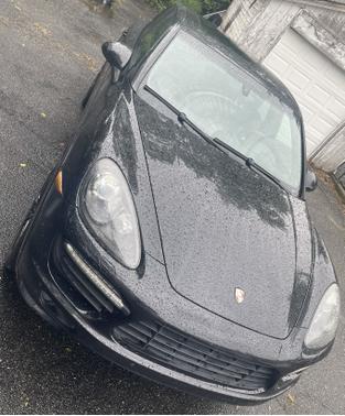 2013 Porsche Cayenne Cayenne GTS