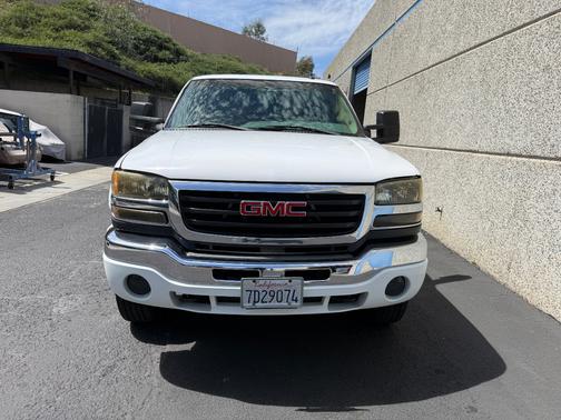 2003 GMC Sierra 2500 SLT H/D Crew Cab