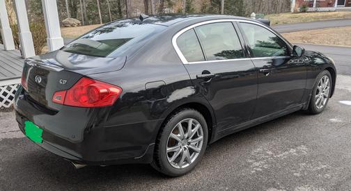 Black 2010 INFINITI G37 x
