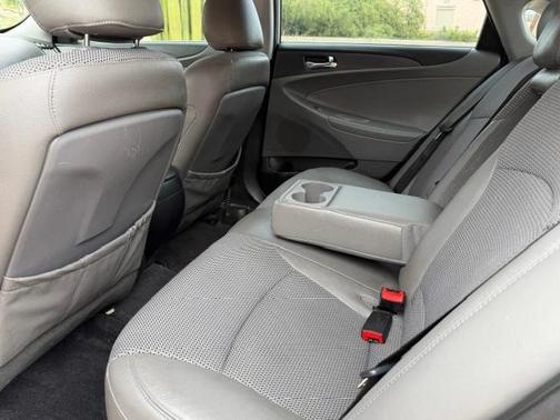 Silver 2011 Hyundai SONATA SE 2.0T