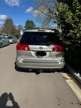 2010 Toyota Sienna LE