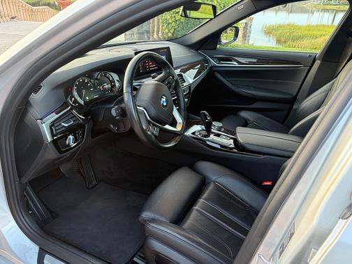 Silver 2019 BMW 530 i xDrive