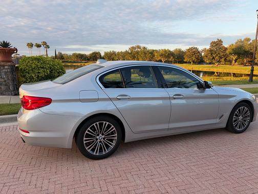 Silver 2019 BMW 530 i xDrive