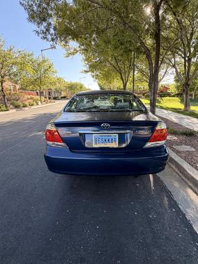 Blue 2006 Toyota Camry LE