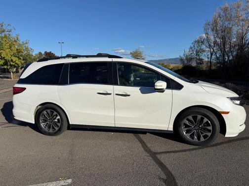 White 2021 Honda Odyssey EX-L