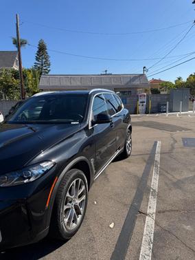 Black 2024 BMW X5 sDrive40i