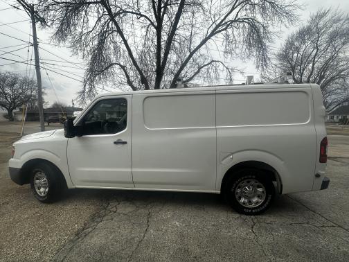 2014 Nissan NV Cargo NV3500 HD SV V8