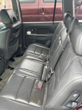 Silver 2006 Honda Pilot EX-L